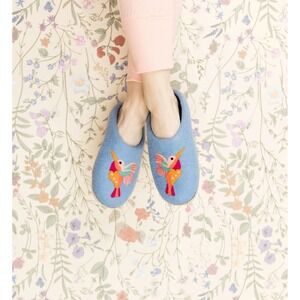 French Knot‎ Hummingbird Felt Wool Slippers Size L Blue Bird Embroidered Mules